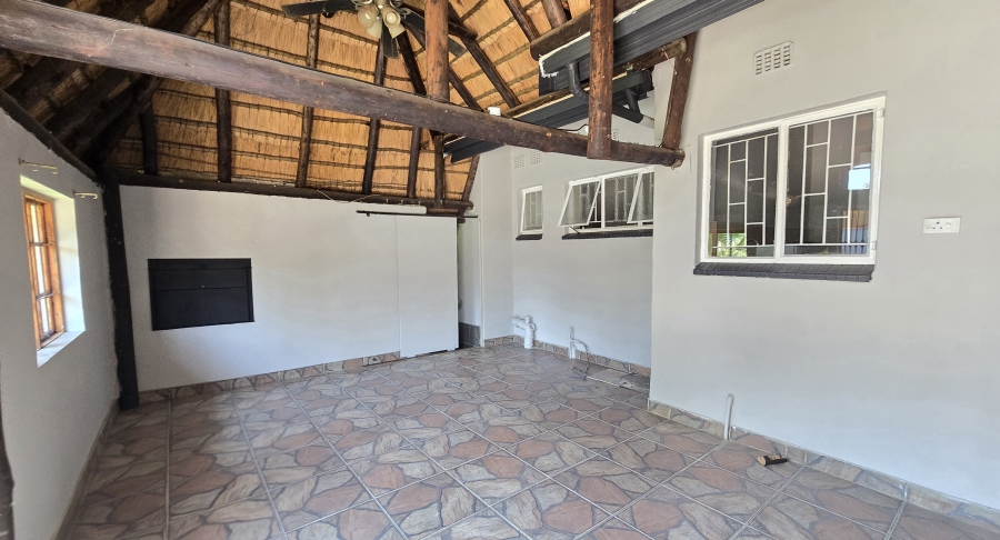 3 Bedroom Property for Sale in Geelhoutpark North West